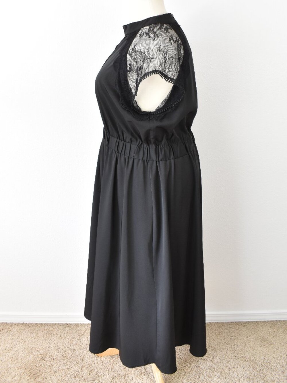 Liquorish London Black Lace Sleeve Midi Dress - 20 - Picture 6 of 11